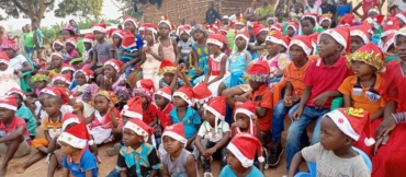 La Fondation Districom offre un arbre de Noël à plus de 150 enfants à Yamoussoukro